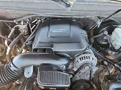 Used 2011 GMC Yukon XL Denali AWD/4WD image 46