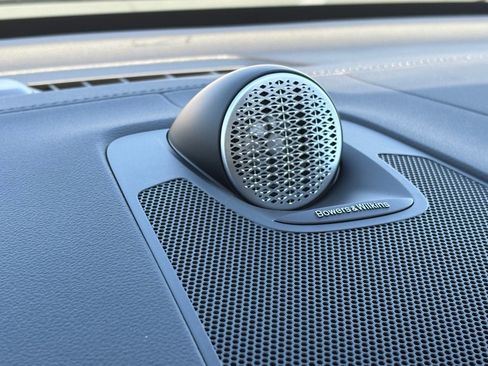 New 2026 Volvo XC60 B5 Ultra w/ Protection Package Premier image 17