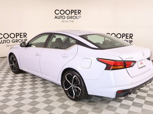 Used 2024 Nissan Altima 2.5 SR FWD image 21