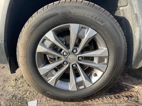 Used 2025 Chevrolet Equinox LT image 29