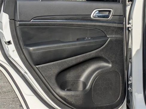 Certified 2022 Jeep Grand Cherokee Limited image 33