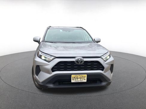 Used 2025 Toyota RAV4 XLE image 2