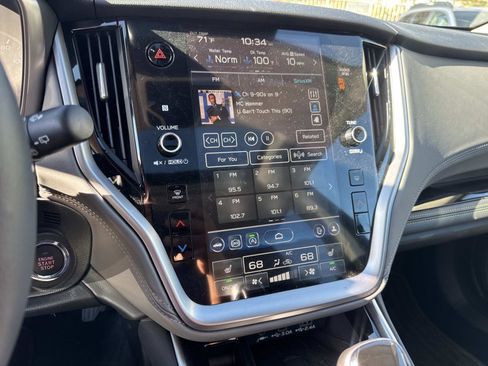 Used 2025 Subaru Outback Onyx Edition image 22