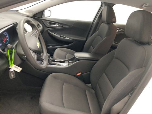 Used 2022 Chevrolet Malibu LS FWD image 17