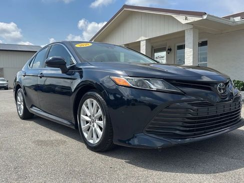 Used 2020 Toyota Camry LE FWD image 7