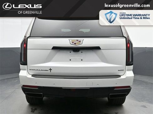 Used 2025 Cadillac Escalade Sport Platinum image 7