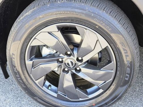 New 2026 Nissan Rogue SV FWD image 10