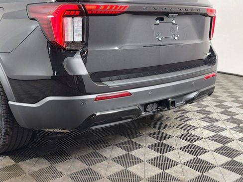New 2026 Ford Explorer ST-Line w/ ST-Line Street Pack AWD/4WD image 40