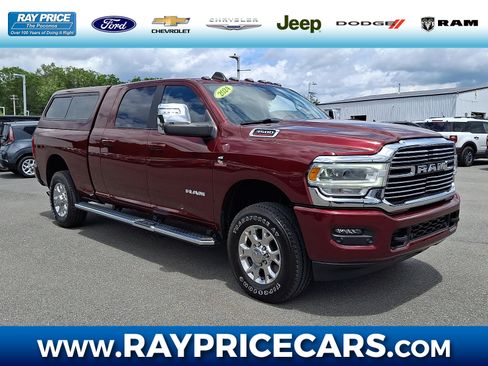 Used 2024 RAM 3500 Laramie AWD/4WD image 1