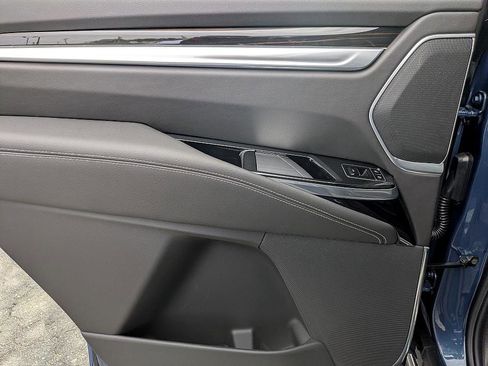 New 2026 Cadillac Escalade Luxury w/ Touring Package image 24