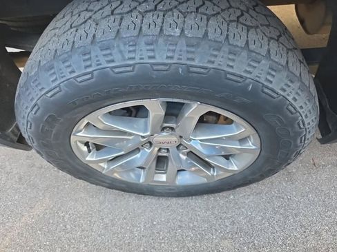 Used 2019 GMC Sierra 1500 SLT w/ SLT Premium Package AWD/4WD image 11