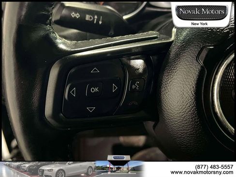 Used 2021 Jeep Wrangler Willys image 18