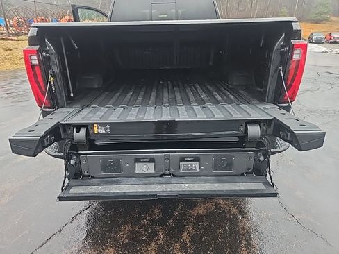 Used 2024 GMC Sierra 2500 Denali Ultimate w/ Max Trailering Package image 22