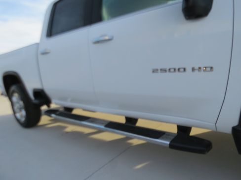Certified 2022 Chevrolet Silverado 2500 LTZ w/ LTZ Premium Package AWD/4WD image 12
