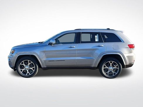 Used 2018 Jeep Grand Cherokee Limited image 10