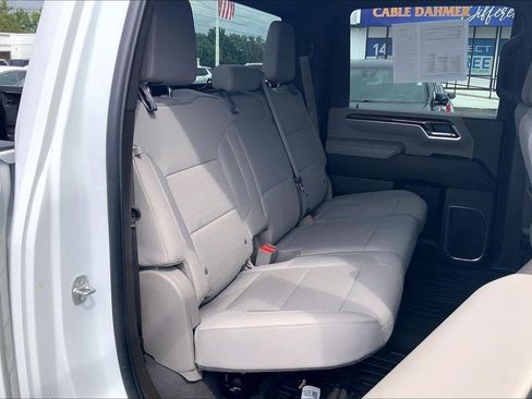 Used 2025 GMC Sierra 2500 SLE AWD/4WD image 22