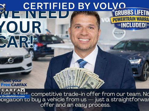 Used 2025 Volvo XC40 B5 Plus AWD/4WD image 12