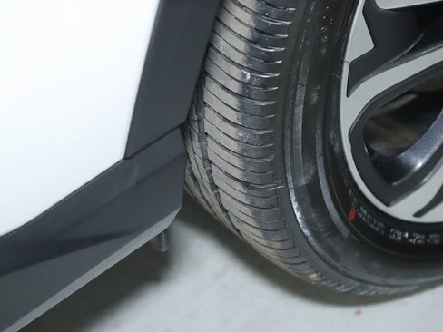 Certified 2023 Subaru Ascent Limited w/ Technology Package image 37