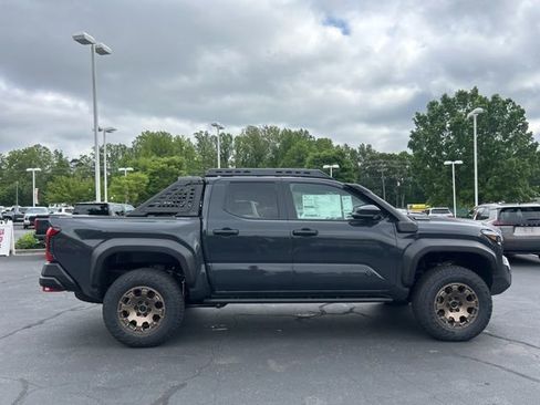New 2026 Toyota Tacoma 4x4 Double Cab Hybrid image 4