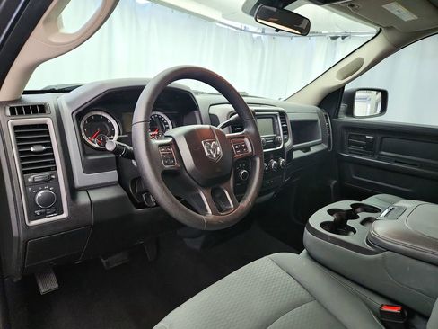 Used 2017 RAM 1500 ST w/ SXT Appearance Group image 11