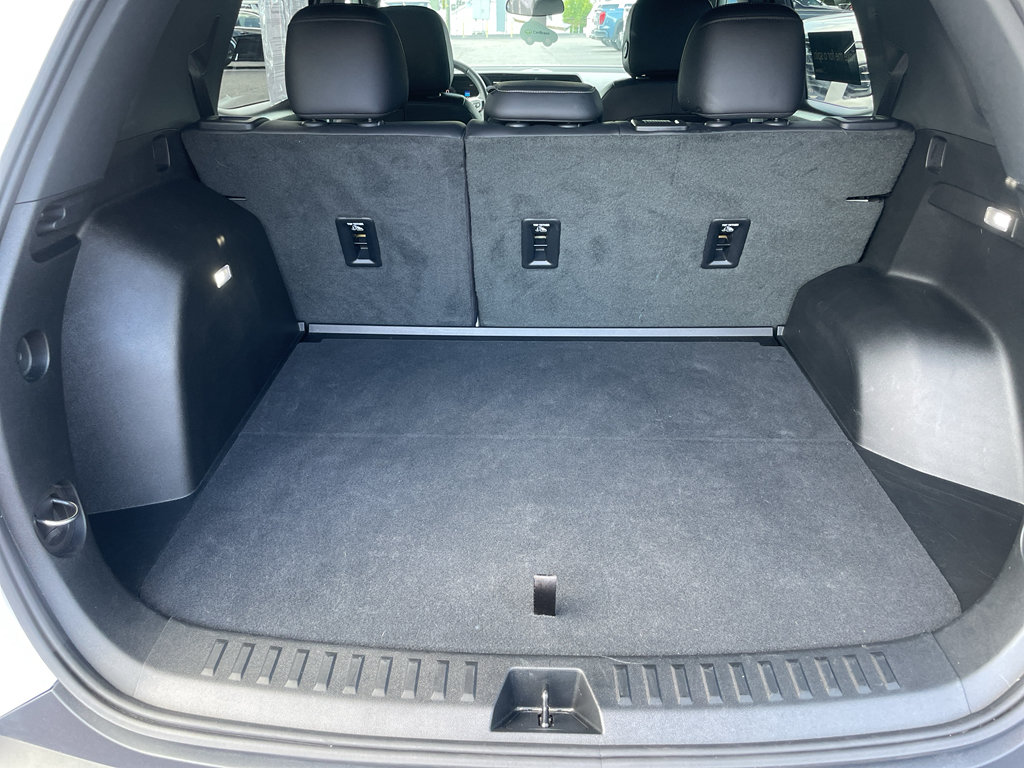 Certified 2026 GMC Terrain Elevation w/ Elevation Premium Package FWD image 9