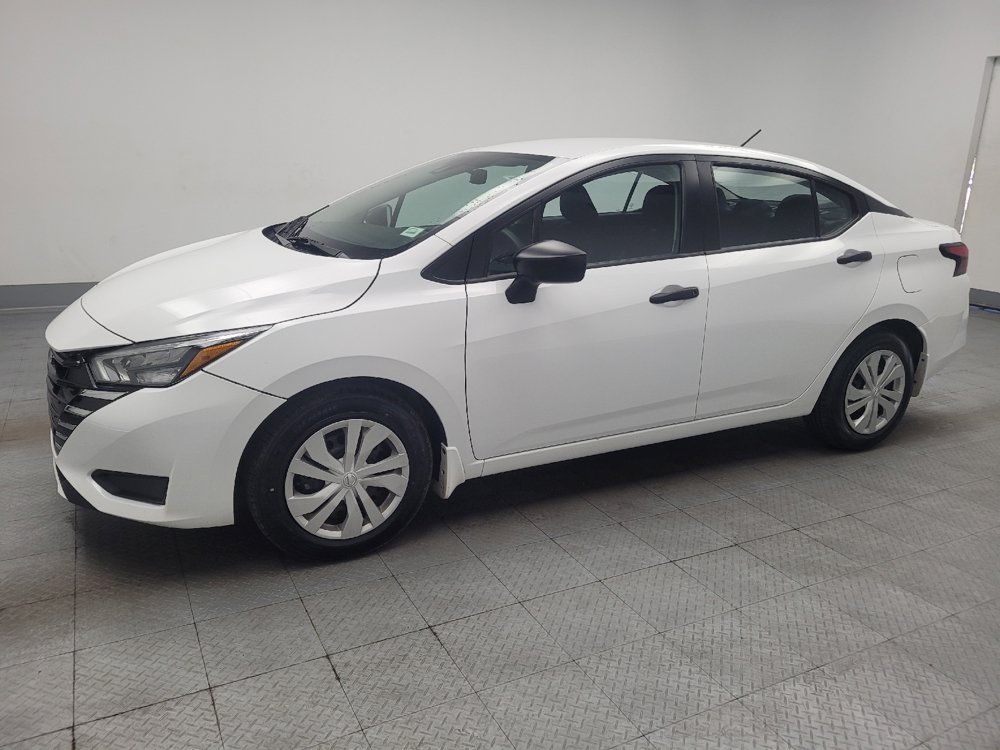 Used 2025 Nissan Versa S w/ Trunk Package FWD image 2