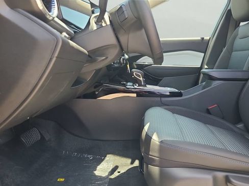 New 2026 Chevrolet Trax LT w/ Midnight Edition FWD image 19