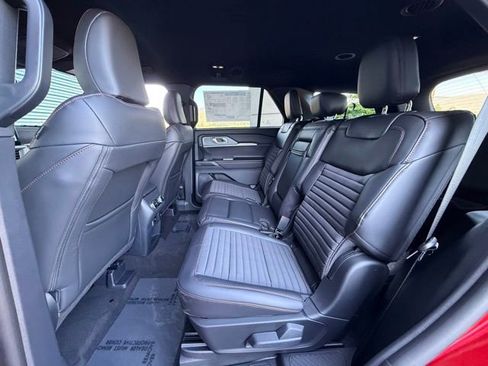 New 2026 Ford Explorer ST-Line AWD/4WD image 8