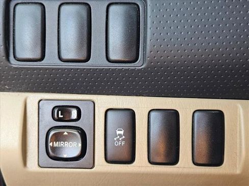 Used 2015 Toyota Tacoma PreRunner w/ Convenience Package image 13