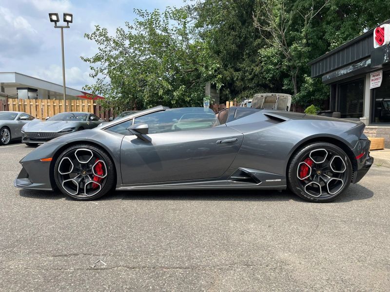 Used 2020 Lamborghini Huracan EVO AWD/4WD image 5