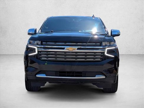 Used 2023 Chevrolet Suburban Premier w/ Advanced Technology Package AWD/4WD image 2