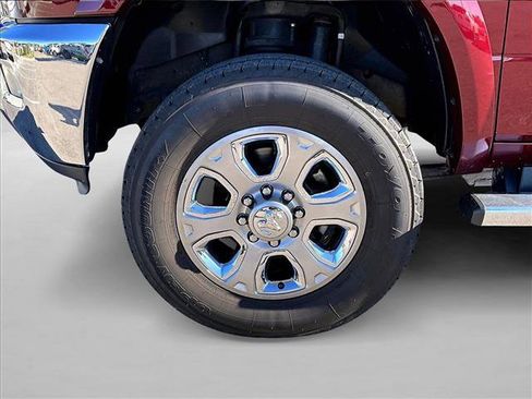 Used 2018 RAM 2500 Tradesman w/ Chrome Appearance Group image 10