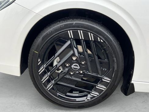 New 2026 Nissan Sentra SR image 23