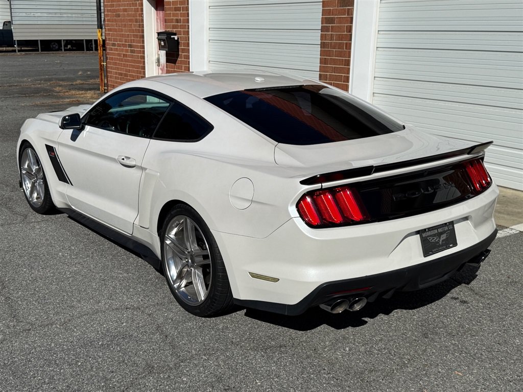 Used 2017 Ford Mustang GT Premium RWD image 23