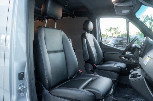 Used 2026 Mercedes-Benz Sprinter 2500 image 14