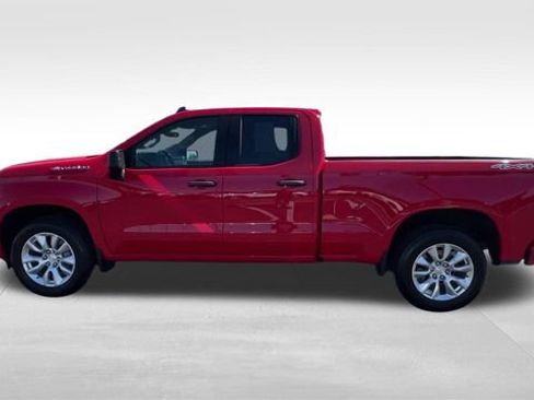Used 2023 Chevrolet Silverado 1500 Custom AWD/4WD image 3