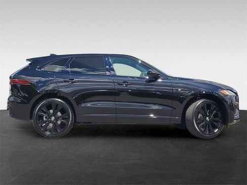 New 2026 Jaguar F-PACE R-Dynamic S image 3