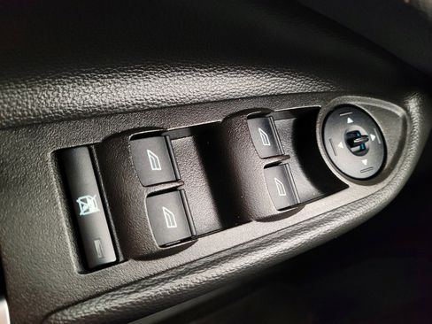 Used 2018 Ford Escape SE image 15