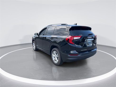 Used 2022 GMC Terrain SLE w/ Driver Convenience Package image 6