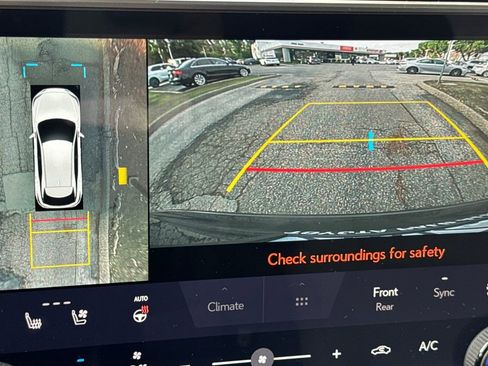 Used 2024 Lexus RX 350 w/ Convenience Package image 18