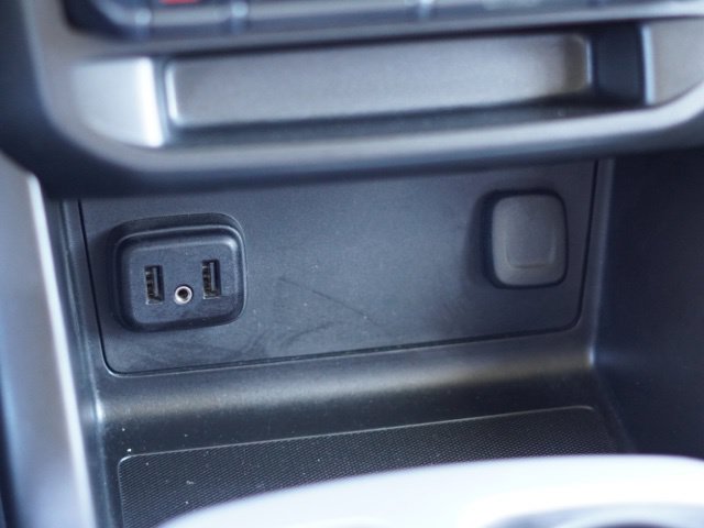 Used 2021 Chevrolet Colorado LT w/ LT Convenience Package RWD image 33