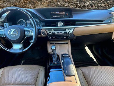 Used 2018 Lexus ES 350 image 14