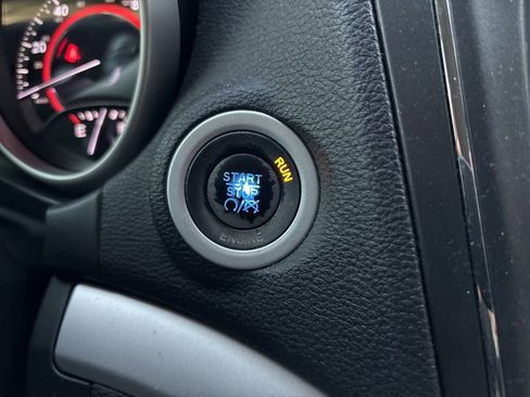 Used 2012 Dodge Journey SXT w/ Flexible Seating Group image 15