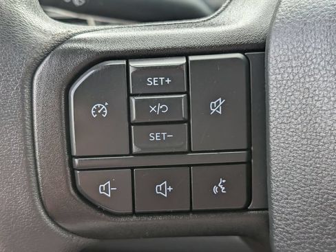 Used 2023 Ford F250 XLT w/ FX4 Off-Road Package AWD/4WD image 12