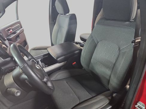 Used 2020 RAM 1500 Big Horn AWD/4WD image 18