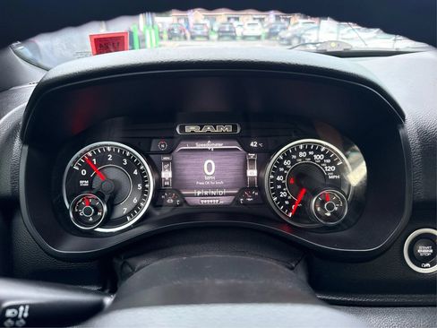 Used 2021 RAM 1500 Big Horn AWD/4WD image 16