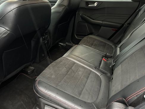 Used 2022 Ford Escape SEL w/ SEL Stealth AWD Package image 11