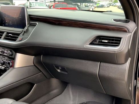 Used 2023 Chevrolet Tahoe LT w/ Luxury Package RWD image 19