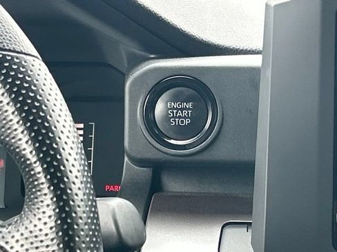 Used 2025 Toyota Tacoma SR5 AWD/4WD image 52