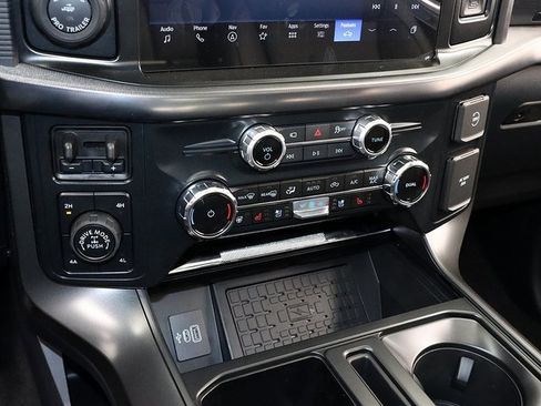 New 2025 Ford F150 Lariat w/ Equipment Group 502A High image 29